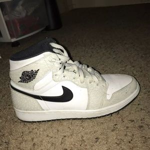 Jordan 1 “concrete”